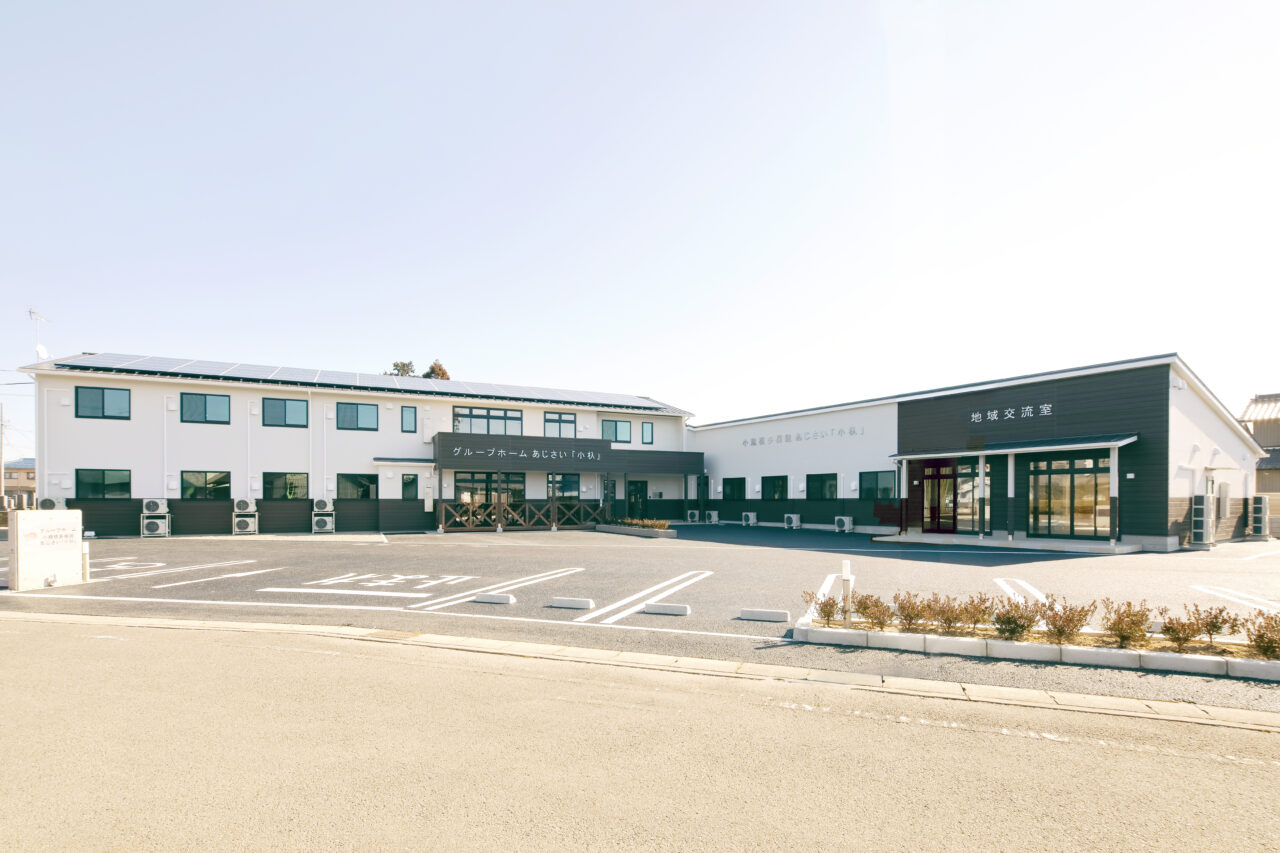 001　外観　西面修整済