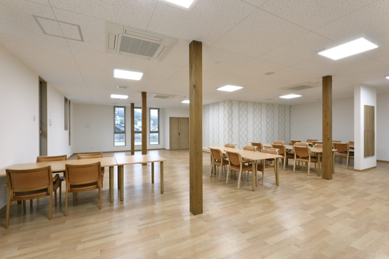 018　1階　多目的室(食堂)