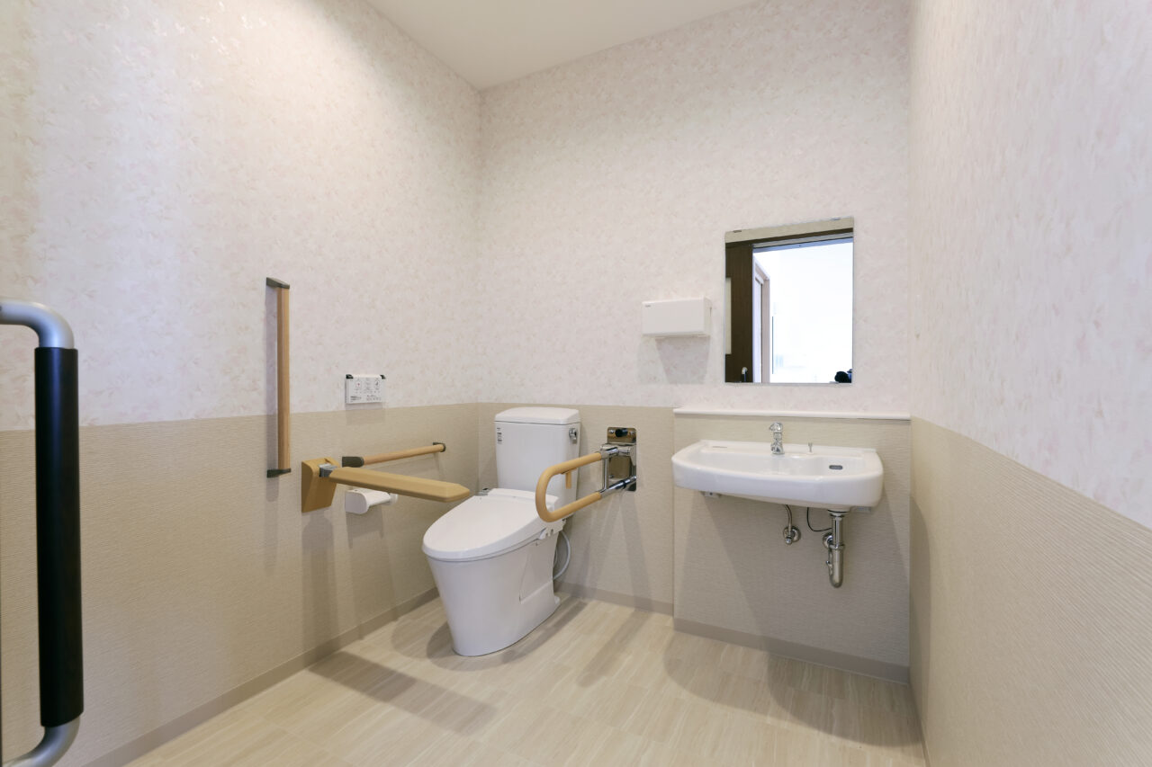 022　グループホーム　2階　トイレ